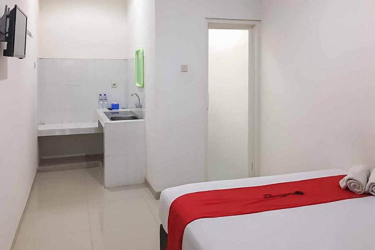 Reddoorz Plus At Panorama Villas Batu Batu  Exterior foto