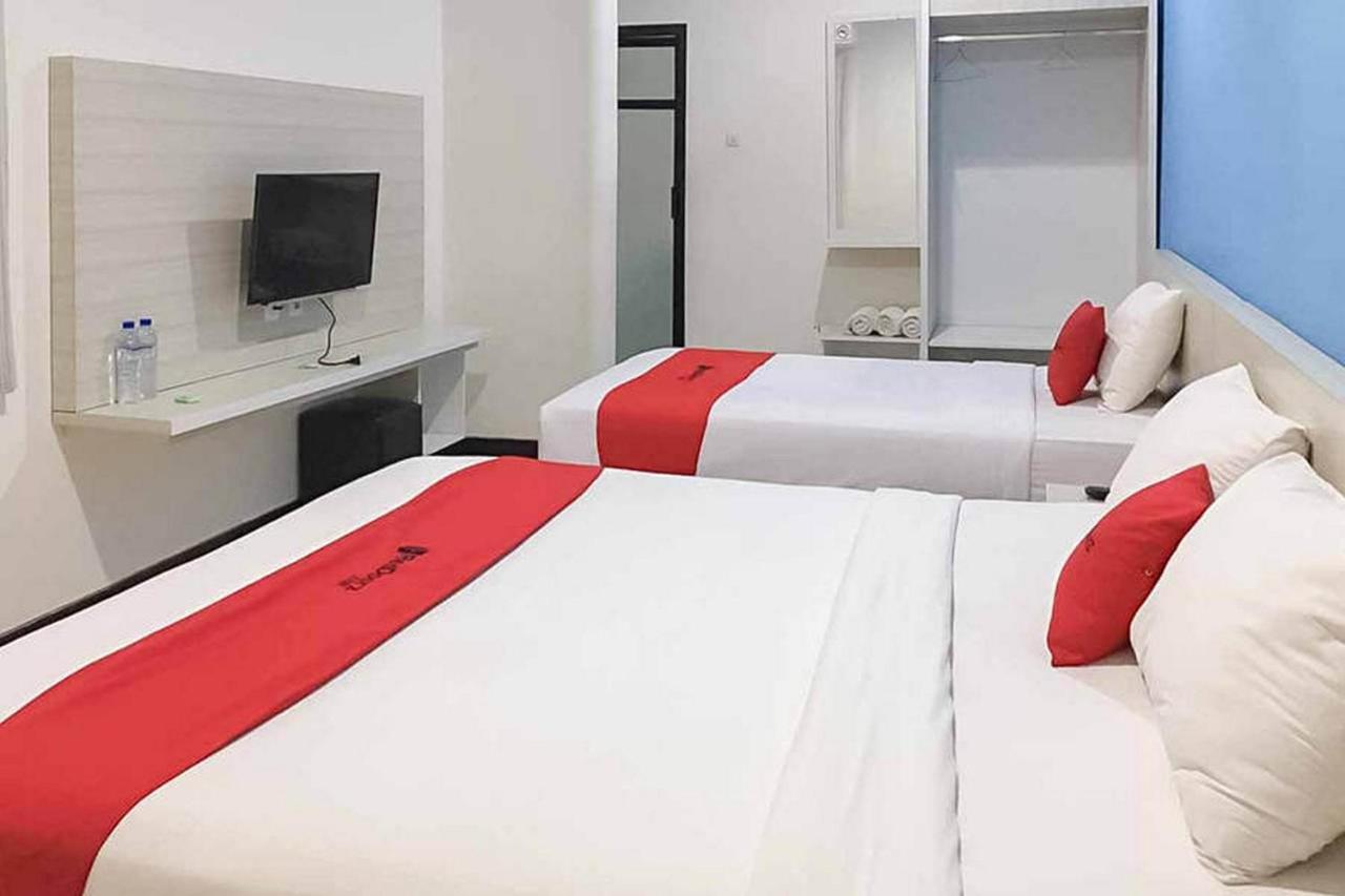 Reddoorz Plus At Panorama Villas Batu Batu  Exterior foto